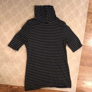 Turtle neck. Black white stripe